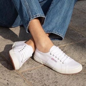 SUPERGA 2750 Cotu Classic White Canvas Sneaker 6.5